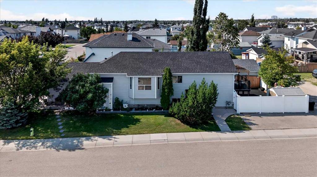 Picture of 74 San Diego Manor NE, Calgary Real Estate Listing