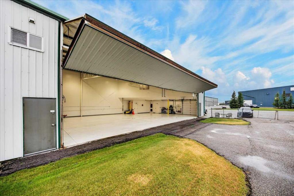 Picture of 1, 336 Noorduyn Park NE, Calgary Real Estate Listing