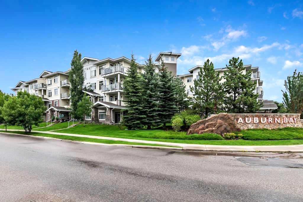 Picture of 202, 10 Auburn Bay Link SE, Calgary Real Estate Listing