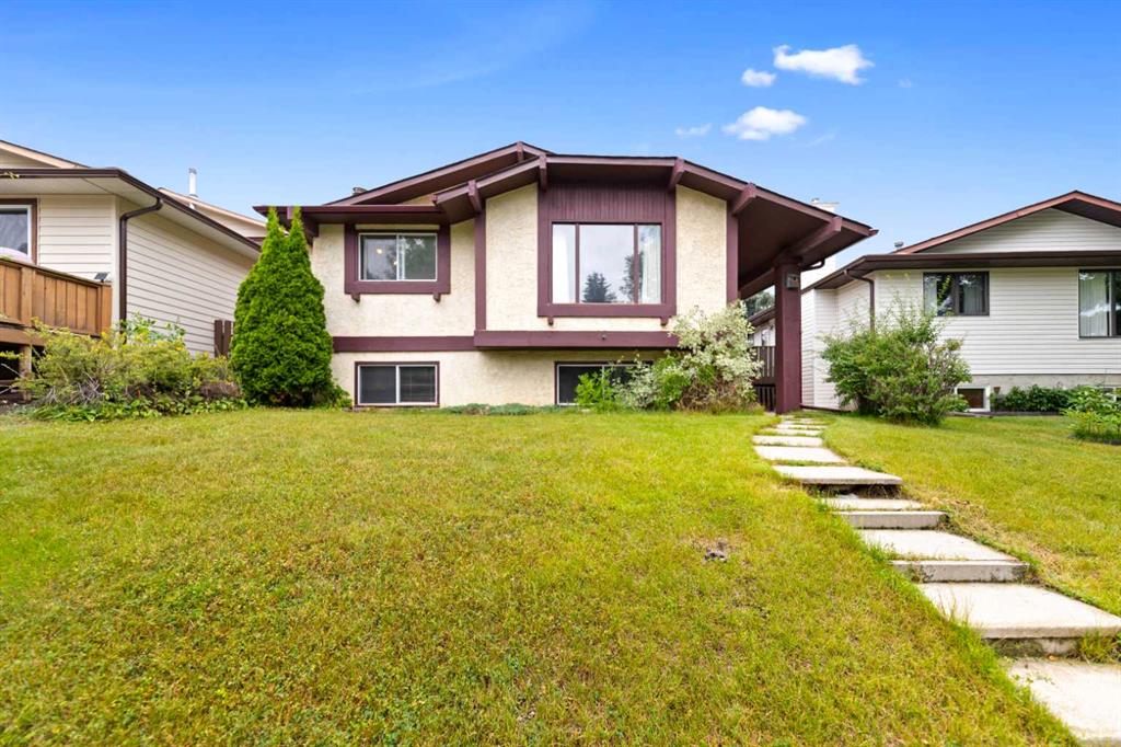 Picture of 224 Berwick Way NW, Calgary Real Estate Listing