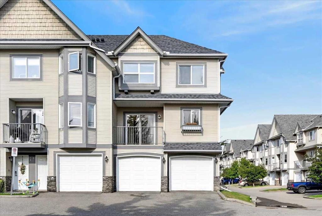 Picture of 86 Cedarwood Lane SW, Calgary Real Estate Listing