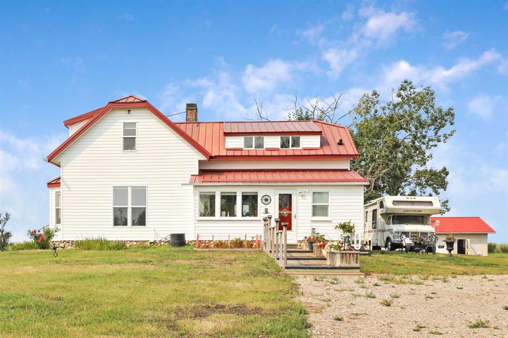Picture of 260006 TWNP RD 154  , Rural Vulcan County Real Estate Listing