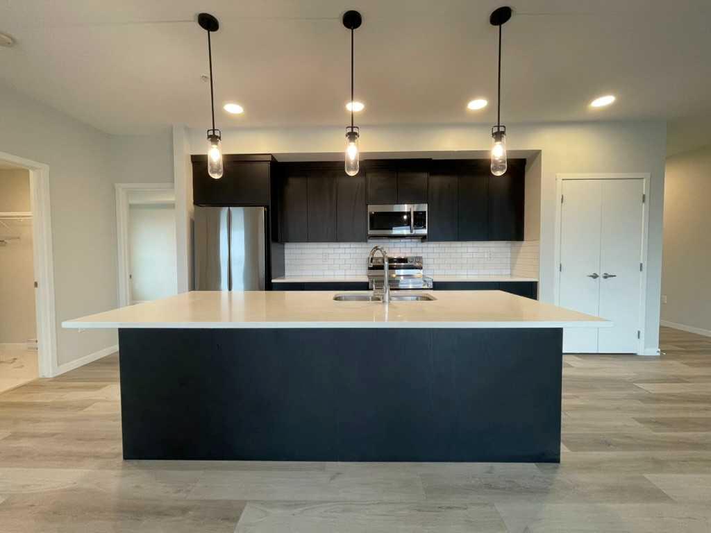 Picture of 2304, 42 Cranbrook Gardens SE, Calgary Real Estate Listing