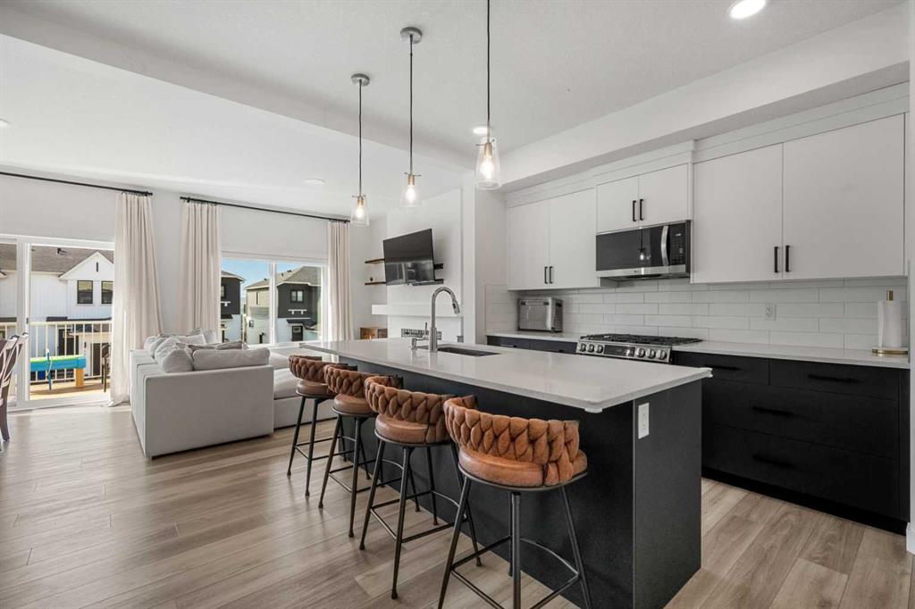 Picture of 256 Heritage Heights , Cochrane Real Estate Listing