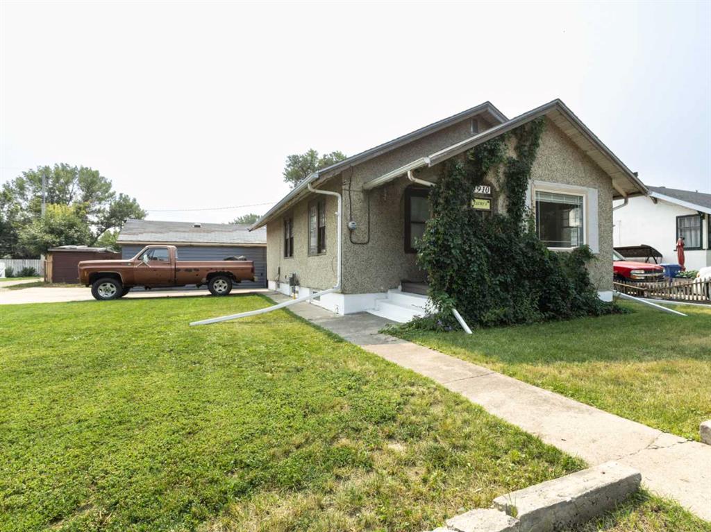 Picture of 4910 52 Avenue , Taber Real Estate Listing