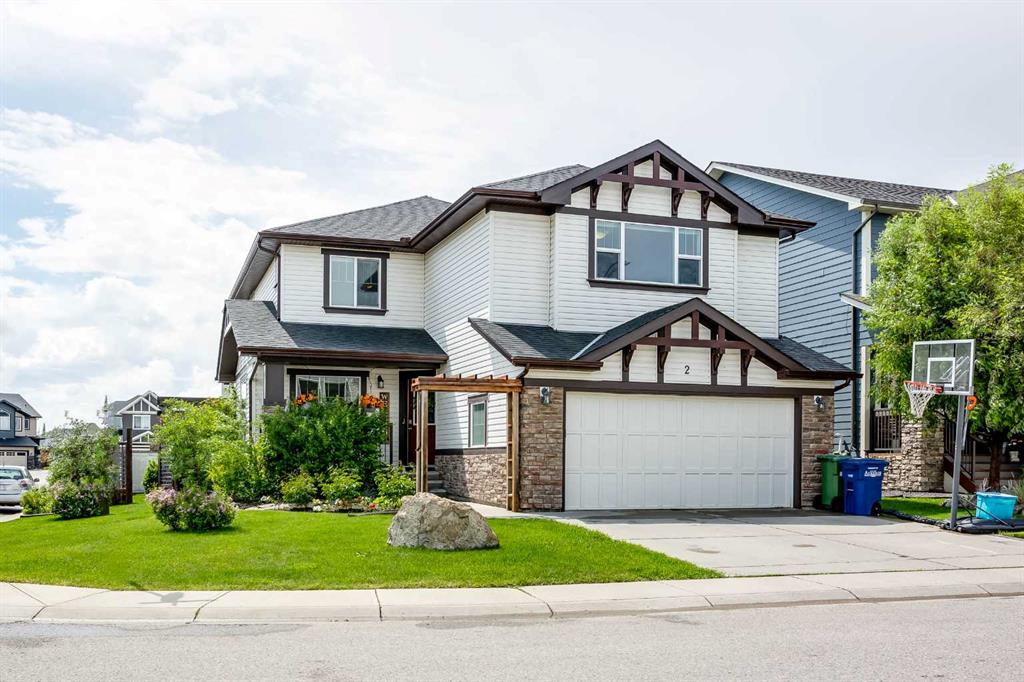Picture of 2 Kingston View SE, Airdrie Real Estate Listing