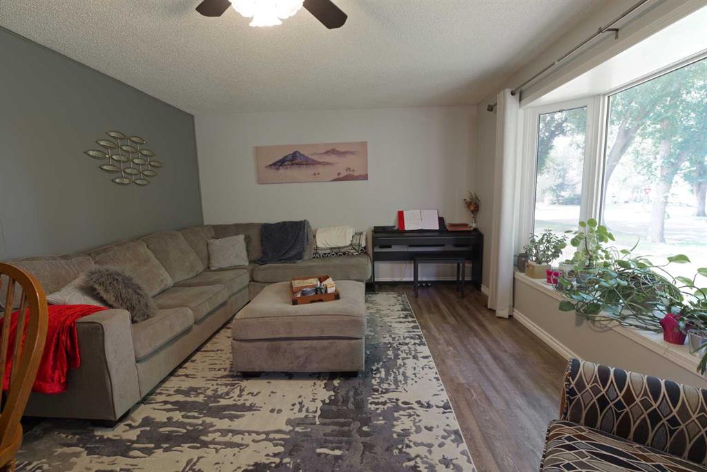 Picture of 5408 45 Avenue , Taber Real Estate Listing
