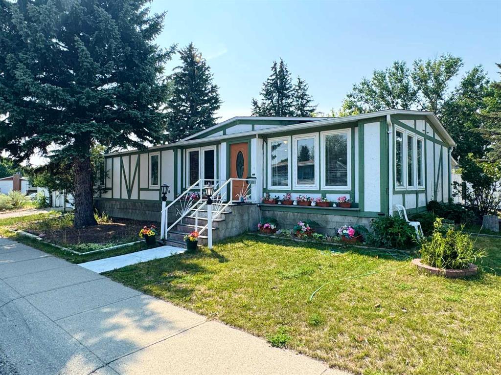 Picture of 14 Dalhousie Court W, Lethbridge Real Estate Listing