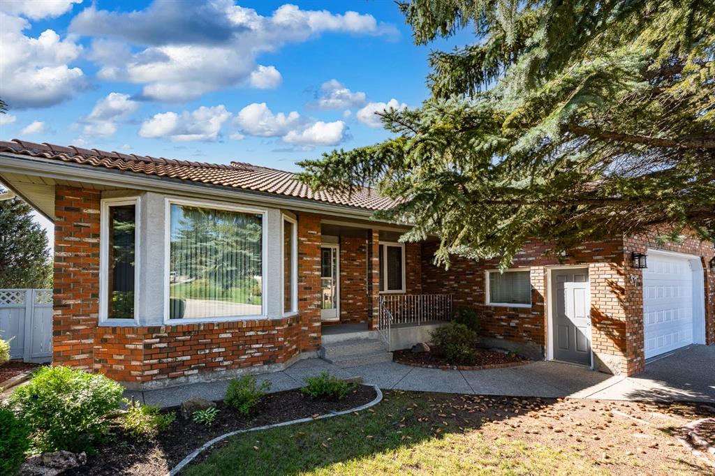 Picture of 37 Edgeview Road NW, Calgary Real Estate Listing