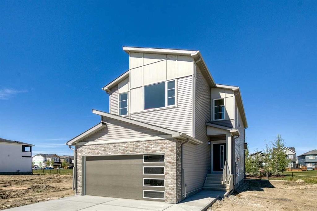 Picture of 118 Creekstone Place SW, Calgary Real Estate Listing