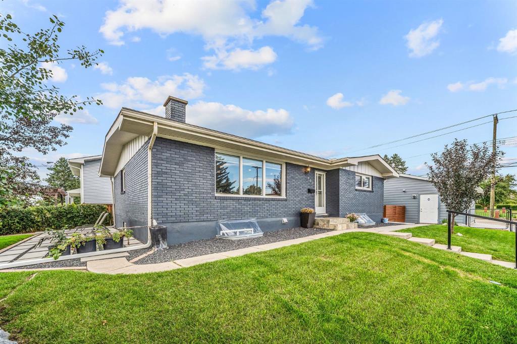 Picture of 703 Millar Road NE, Calgary Real Estate Listing