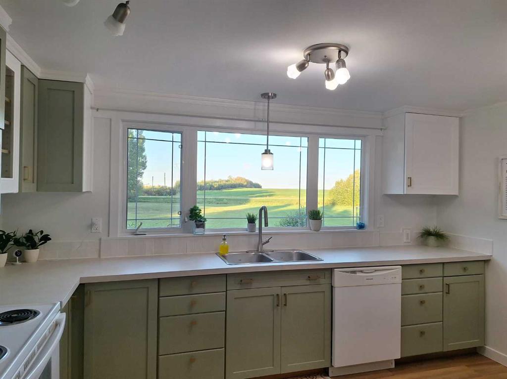 Picture of 27, 38126 Range Road 283  , Rural Red Deer County Real Estate Listing