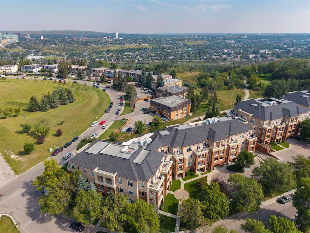 Picture of 311, 2 Hemlock Crescent SW, Calgary Real Estate Listing