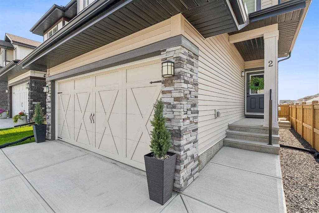 Picture of 2 Belgian Court , Cochrane Real Estate Listing