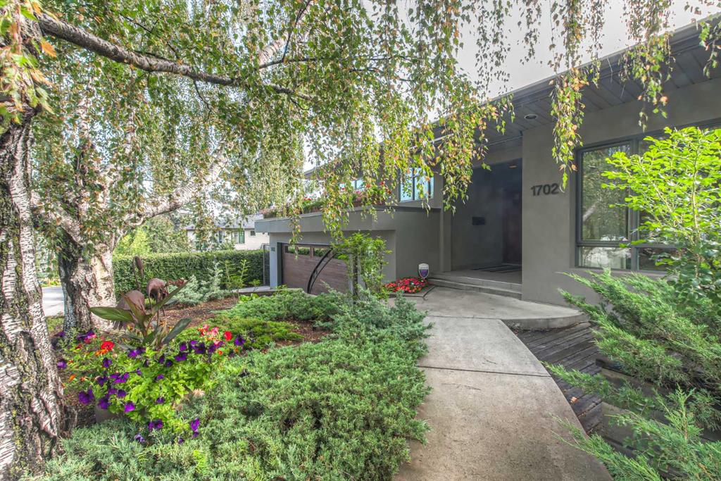 Picture of 1702 24 Street SW, Calgary Real Estate Listing