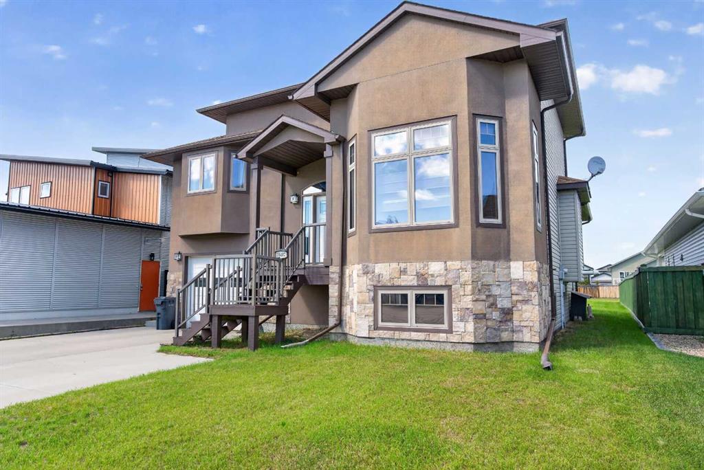 Picture of 10407 102 Ave  , Sexsmith Real Estate Listing