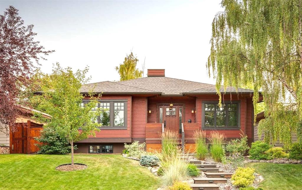 Picture of 95 Lissington Drive SW, Calgary Real Estate Listing