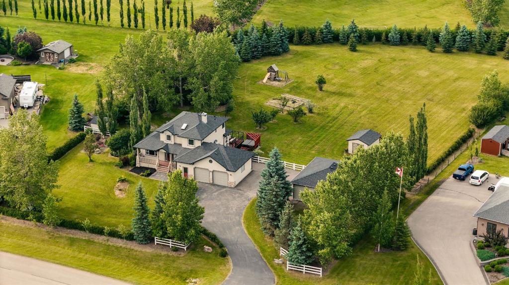 Picture of 112 Pinto Lane SE, Airdrie Real Estate Listing