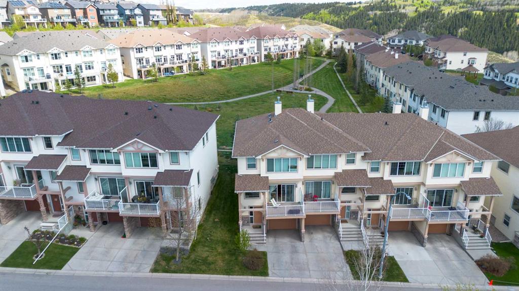 Picture of 296 Sunset Point , Cochrane Real Estate Listing