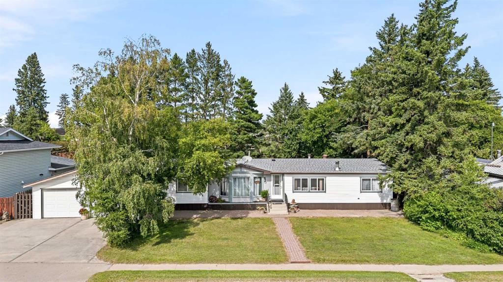 Picture of 5024 49 Avenue , Kitscoty Real Estate Listing