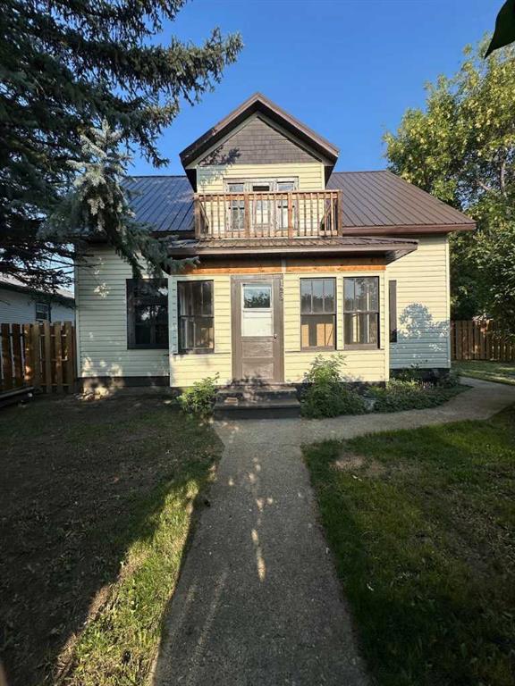 Picture of 123 3 Street E, Brooks Real Estate Listing