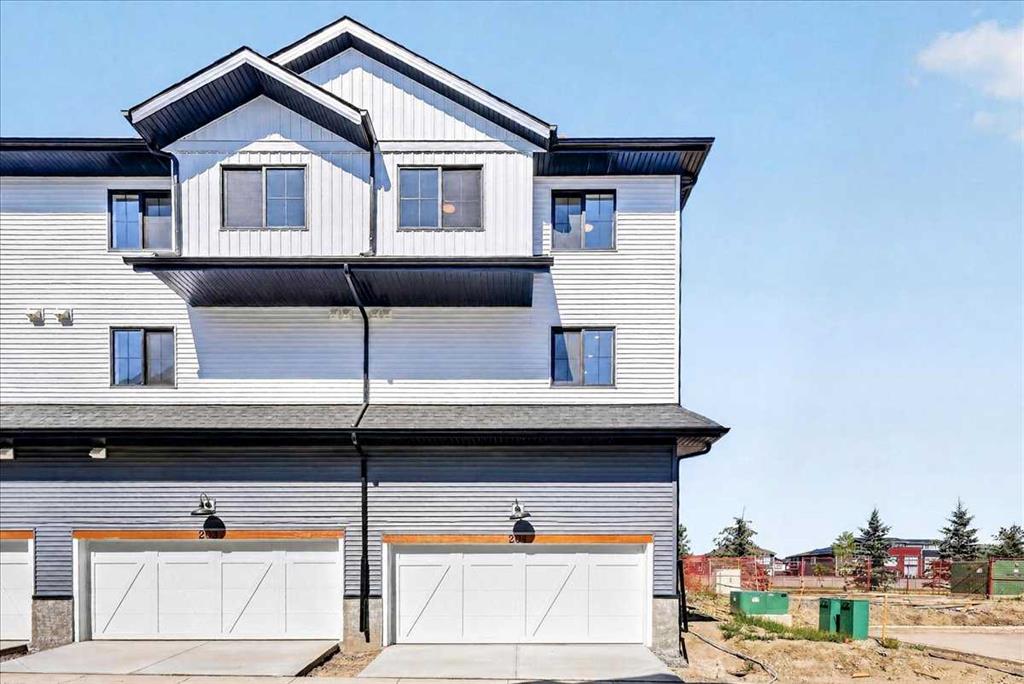 Picture of 201, 1750 Rangeview Drive SE, Calgary Real Estate Listing