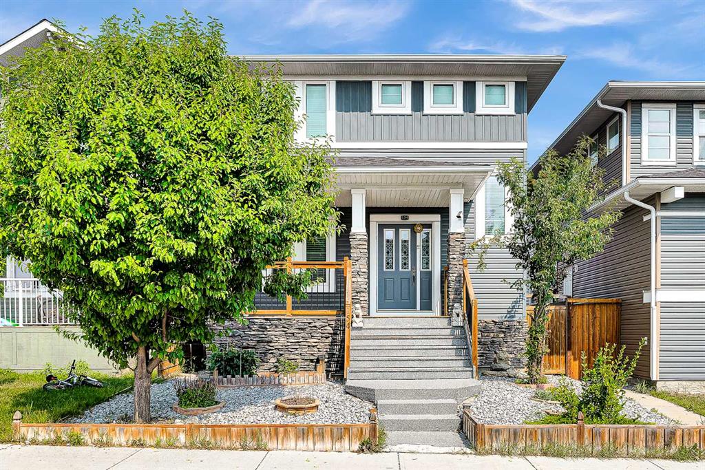 Picture of 154 Redstone Common NE, Calgary Real Estate Listing