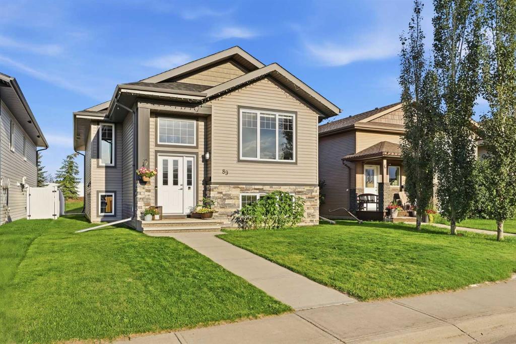 Picture of 89 Aztec Crescent , Blackfalds Real Estate Listing