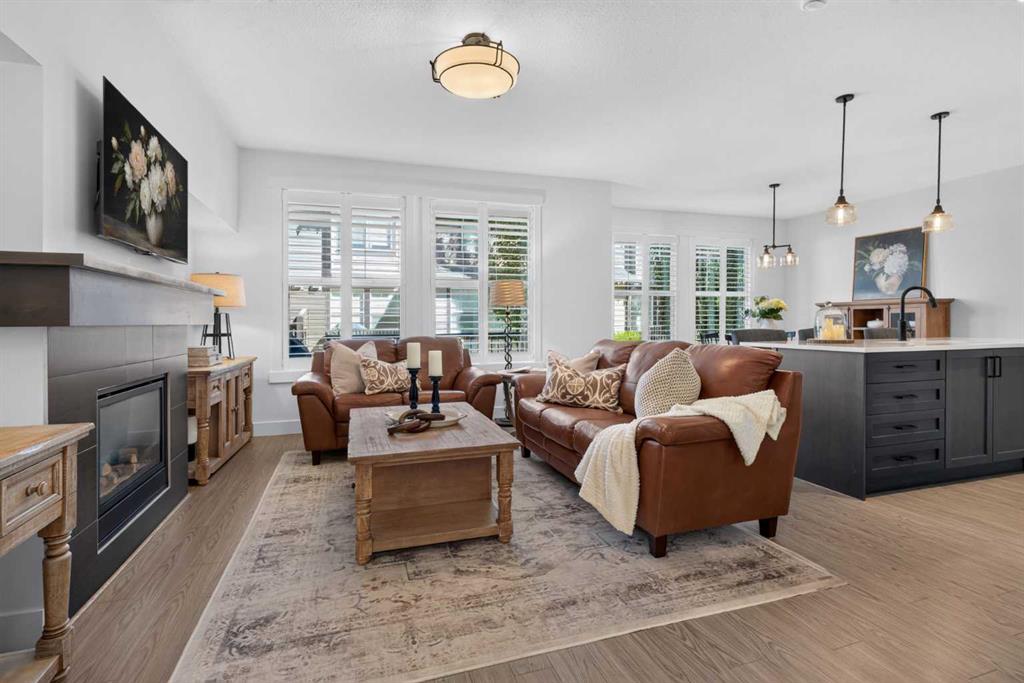 Picture of 202, 110 Coopers Common SW, Airdrie Real Estate Listing