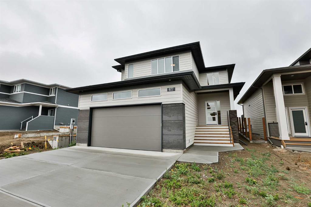 Picture of 877 Devonia Circle W, Lethbridge Real Estate Listing