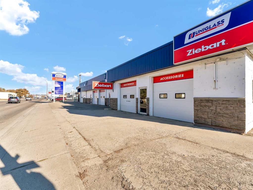 Picture of 1137 & 1139 Kingsway Avenue SE, Medicine Hat Real Estate Listing