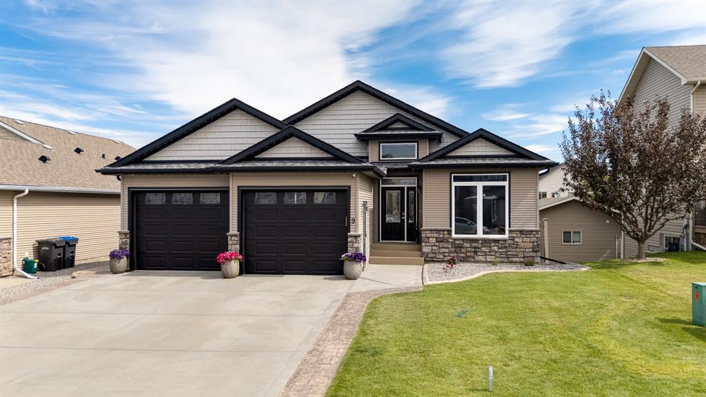 Picture of 9 Liberty Place , Sylvan Lake Real Estate Listing
