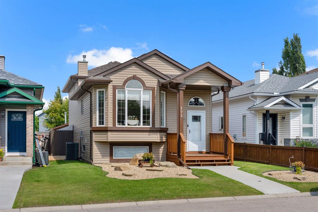 Picture of 173 Harvest Rose Circle NE, Calgary Real Estate Listing
