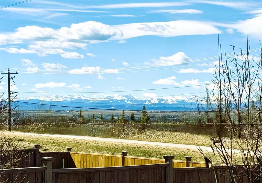 Picture of 13 Tuscany Ridge Mews NW, Calgary Real Estate Listing