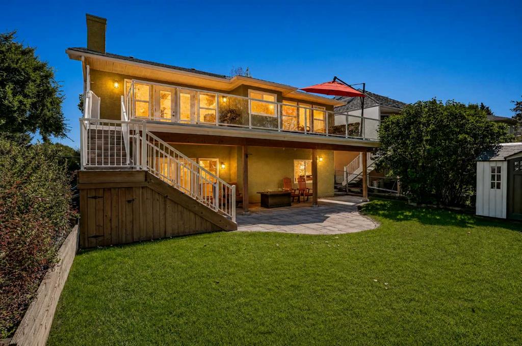 Picture of 152 Waterstone Place SE, Airdrie Real Estate Listing