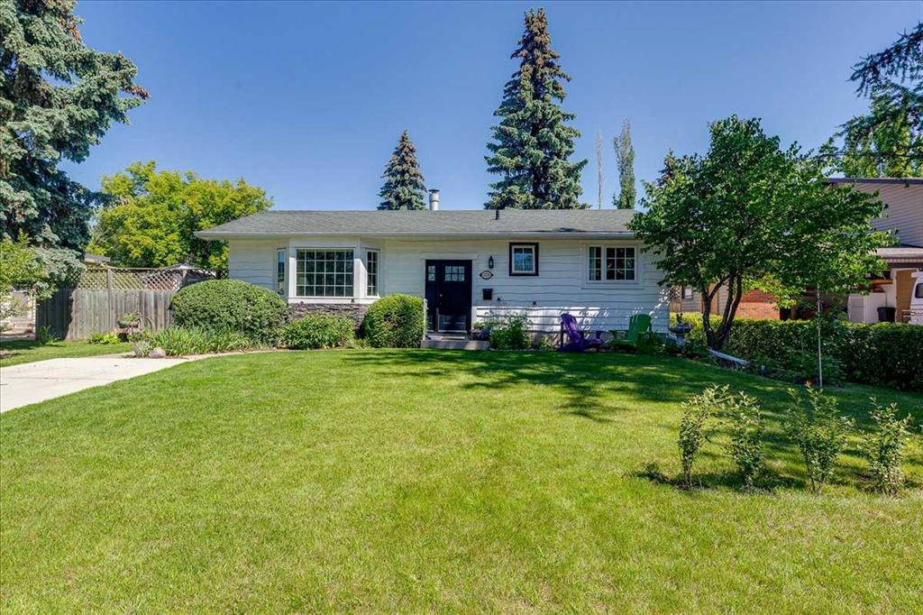 Picture of 109 Selkirk Boulevard , Red Deer Real Estate Listing