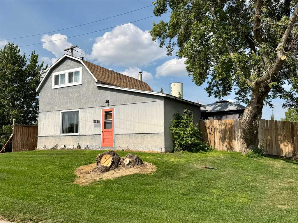 Picture of 4930 50 Avenue , Edgerton Real Estate Listing