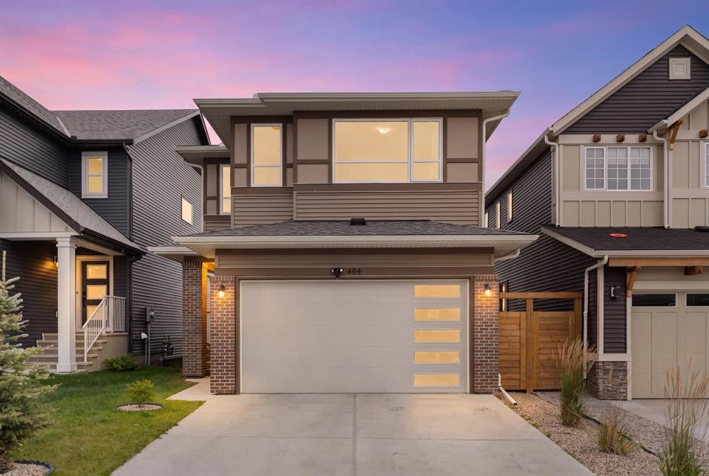 Picture of 464 Lawthorn Way SE, Airdrie Real Estate Listing