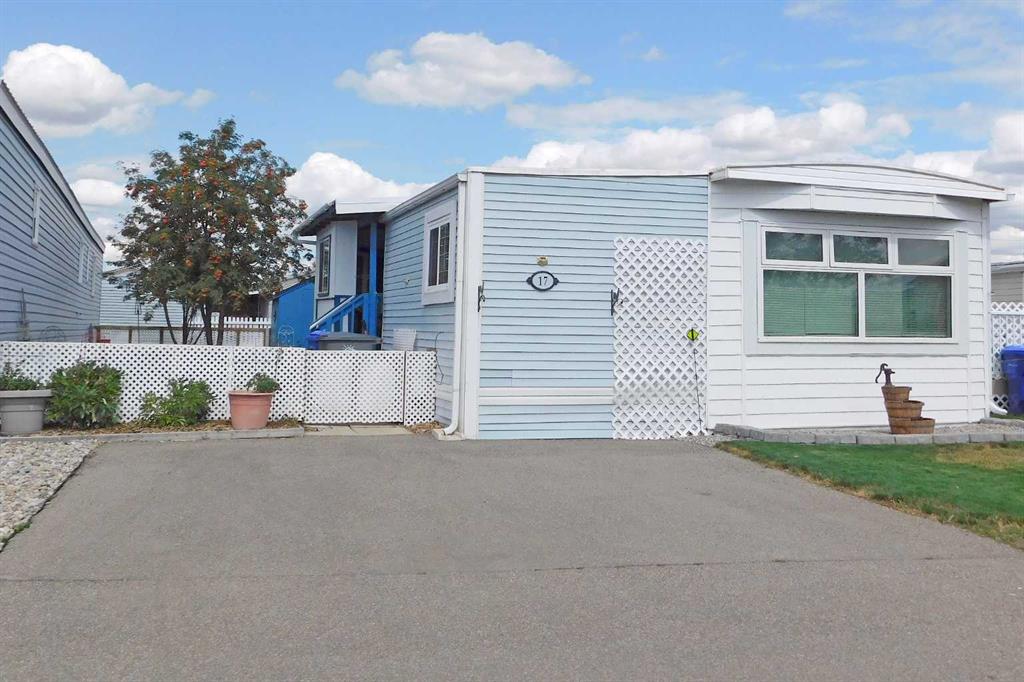 Picture of #17, 5853 4 Street W, Claresholm Real Estate Listing