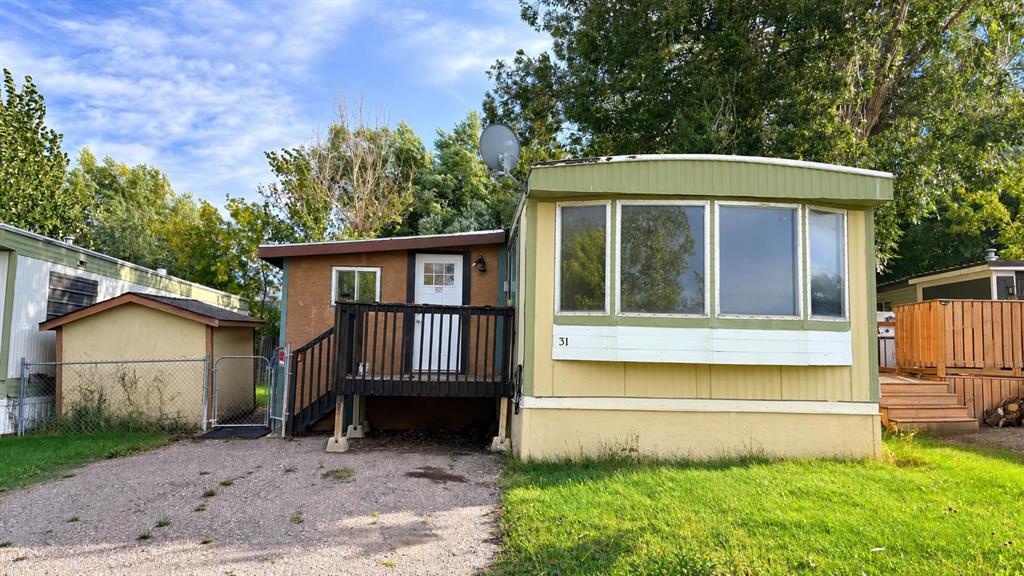 Picture of 31, 895 Elizabeth Street , Pincher Creek Real Estate Listing