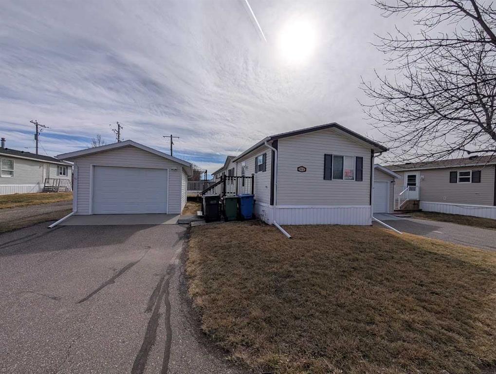 Picture of 211 Railway Avenue , Coaldale Real Estate Listing