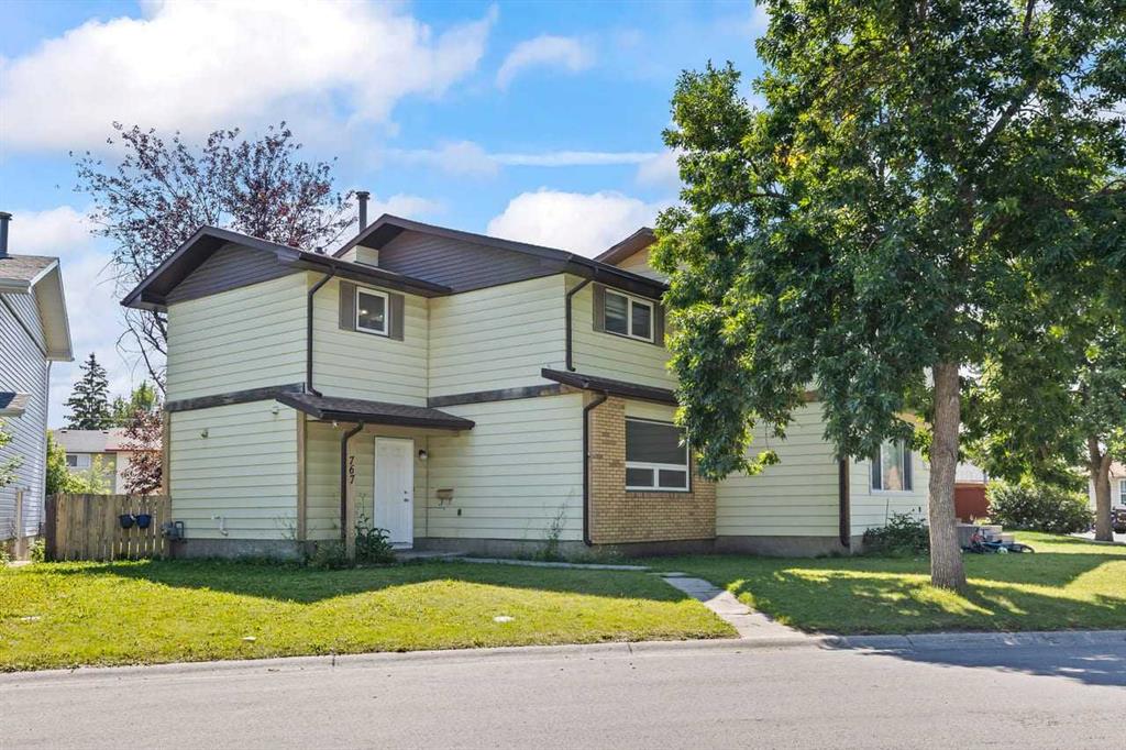 Picture of 767 Whitehill Way NE, Calgary Real Estate Listing