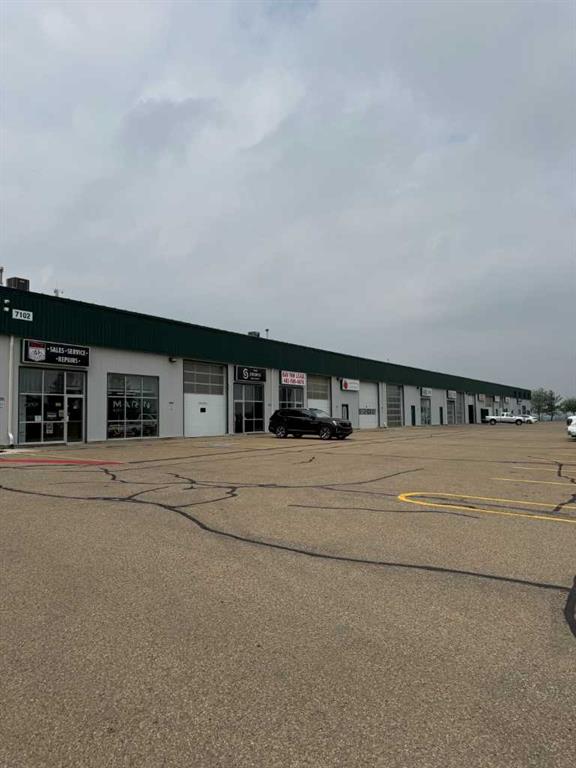 Picture of 18, 7102 52  , Lacombe Real Estate Listing