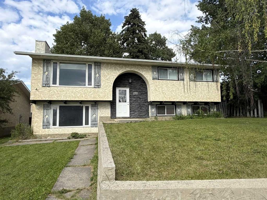 Picture of 298 Mountain Street , Hinton Real Estate Listing
