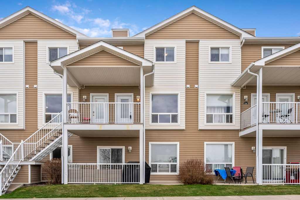 Picture of 108 Sunrise Terrace NE, High River Real Estate Listing