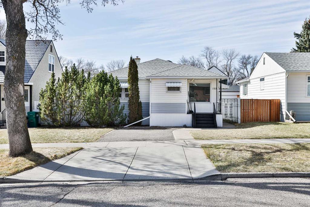Picture of 722 20 Street S, Lethbridge Real Estate Listing