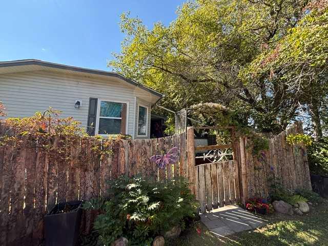 Picture of 30, 38138 Range Road 283  , Rural Red Deer County Real Estate Listing