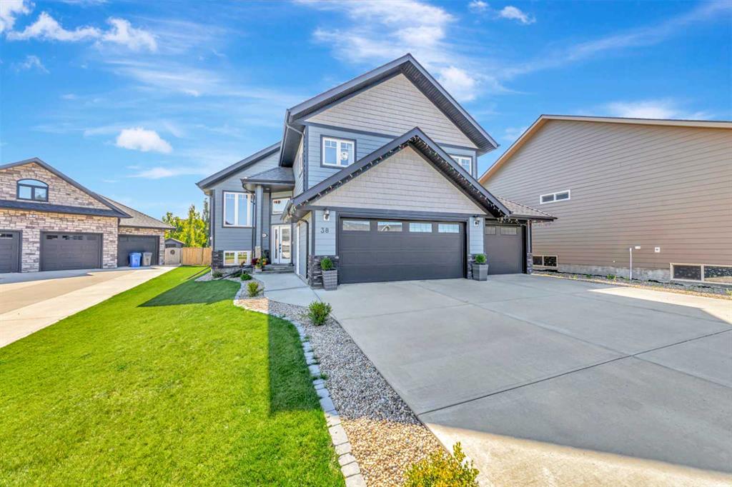 Picture of 38, 2715 73 Avenue , Lloydminster Real Estate Listing