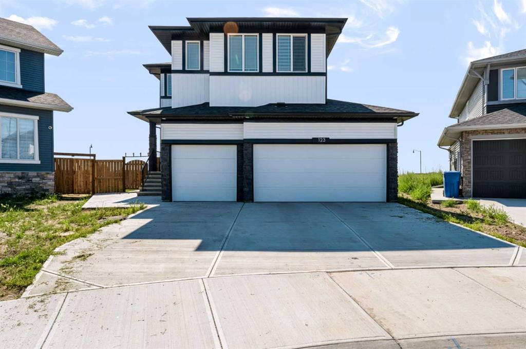 Picture of 123 Dawson Dock Cove , Chestermere Real Estate Listing