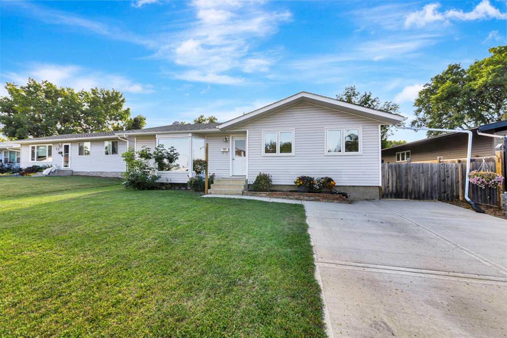 Picture of 3208 54 Avenue , Lloydminster Real Estate Listing